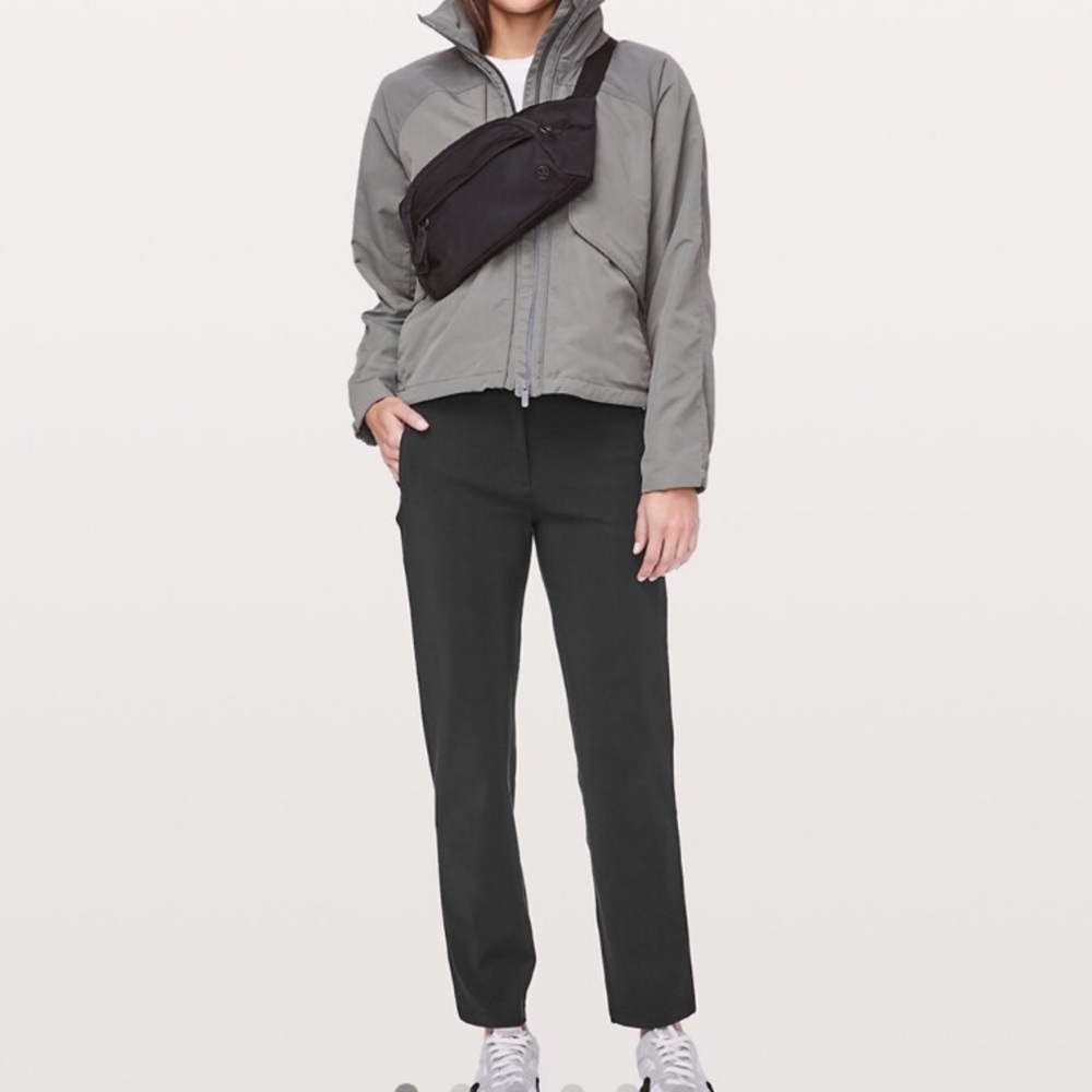 Lululemon on the move pants